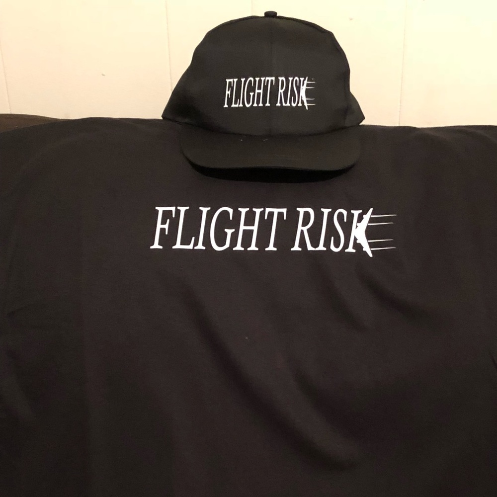 Flight Risk wear - Picture 2 of 4